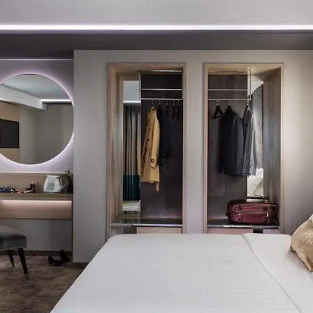 Park Hotel: Urban Chic Luxury With Parking Near Shopping Mall Hotel Plovdiv