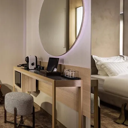 -- Park -- Part Of Urban Chic Luxury Design - Parking & Compliments - Next To Shopping & Dining Mall Hotel