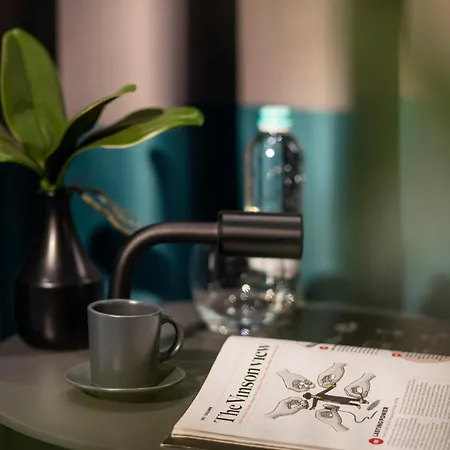 -- Park -- Part Of Urban Chic Luxury Design - Parking & Compliments - Next To Shopping & Dining Mall Hotel