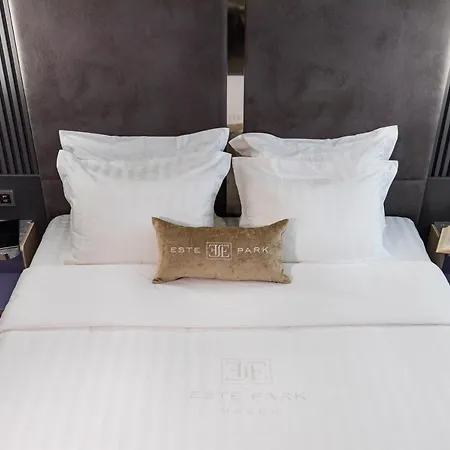 Park Hotel: Urban Chic Luxury With Parking Near Shopping Mall Hotel Plovdiv