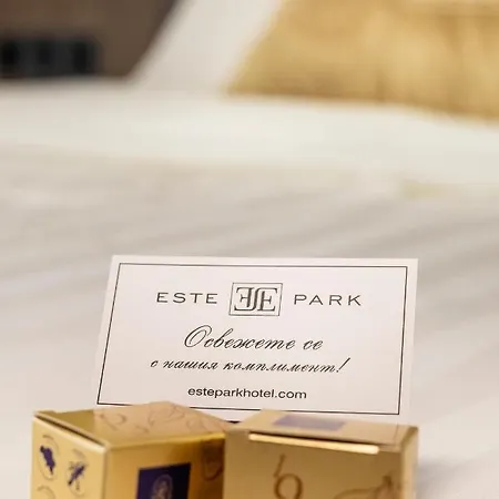 Park Hotel: Urban Chic Luxury With Parking Near Shopping Mall