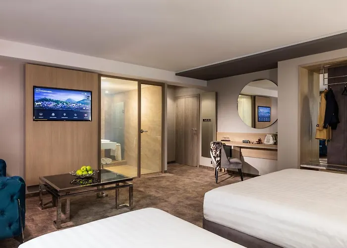 -- Park -- Part Of Urban Chic Luxury Design - Parking & Compliments - Next To Shopping & Dining Mall Hotel 4*