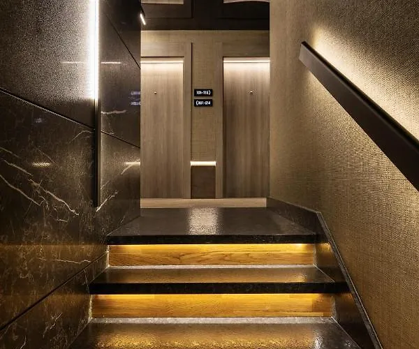 -- Park -- Part Of Urban Chic Luxury Design - Parking & Compliments - Next To Shopping & Dining Mall Hotel 4*