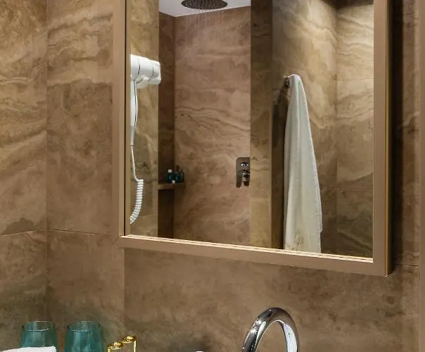 -- Park -- Part Of Urban Chic Luxury Design - Parking & Compliments - Next To Shopping & Dining Mall Hotel 4*