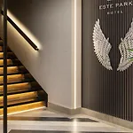 Ξενοδοχείο -- Park -- Part Of Urban Chic Luxury Design - Parking & Compliments - Next To Shopping & Dining Mall 4*