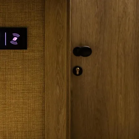 -- Park -- Part Of Urban Chic Luxury Design - Parking & Compliments - Next To Shopping & Dining Mall 4* Plovdiv