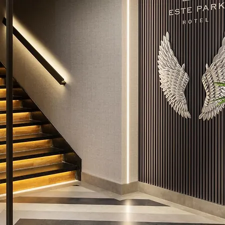 Hotel -- Park -- Part Of Urban Chic Luxury Design - Parking & Compliments - Next To Shopping & Dining Mall 4*