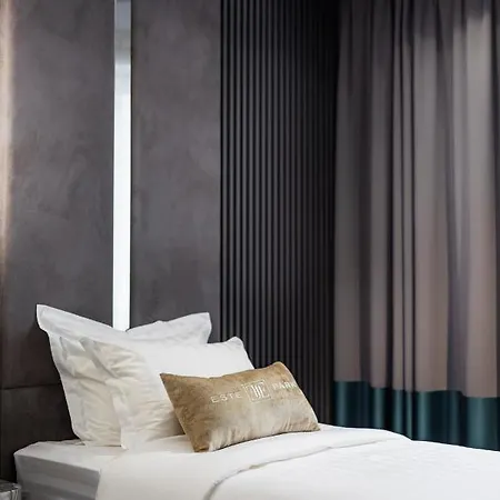 -- Park -- Part Of Urban Chic Luxury Design - Parking & Compliments - Next To Shopping & Dining Mall 4* Plovdiv