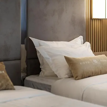 -- Park -- Part Of Urban Chic Luxury Design - Parking & Compliments - Next To Shopping & Dining Mall Hotel 4*