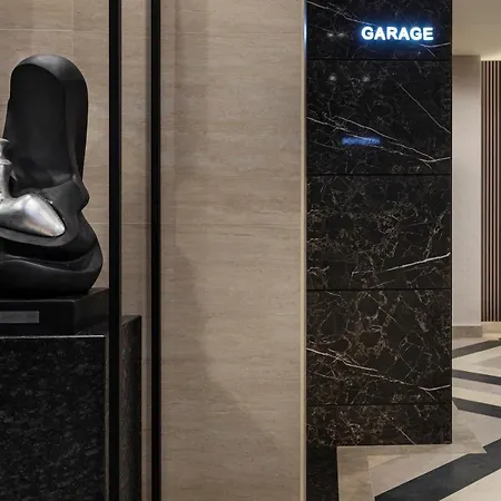 -- Park -- Part Of Urban Chic Luxury Design - Parking & Compliments - Next To Shopping & Dining Mall 4* Filibe