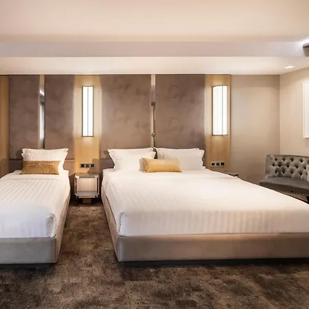 -- Park -- Part Of Urban Chic Luxury Design - Parking & Compliments - Next To Shopping & Dining Mall 4* Plovdiv