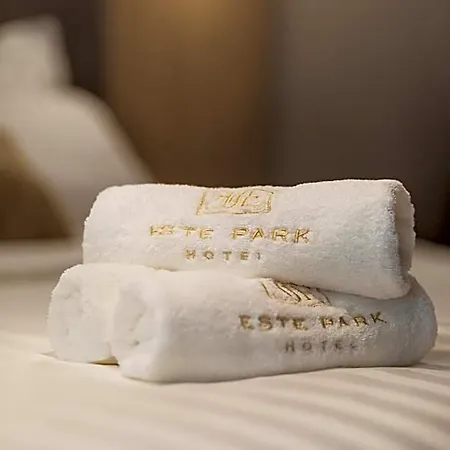 -- Park -- Part Of Urban Chic Luxury Design - Parking & Compliments - Next To Shopping & Dining Mall מלון פלובדיב
